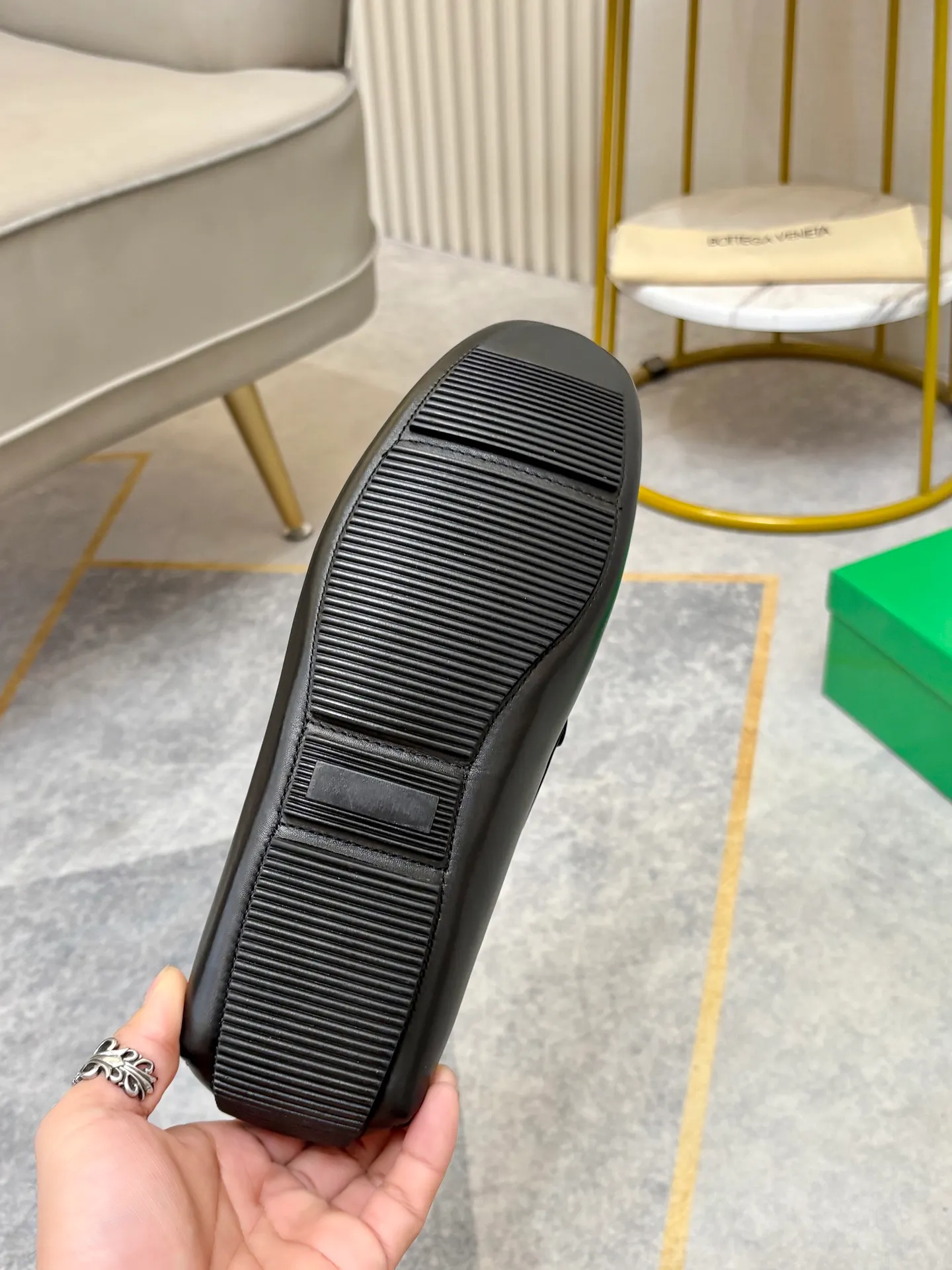 P420💰 (Niu Li + Niu Pad) [BV] The latest hot style‼ ️Casual men's shoes, uppers imported first-layer cowhide ➕Full imported cowhide lining✔️Exquisite workmanship, excellent foot feel, special rubber soles✔️, cool and fashionable, the latest fashion, fashionable outsole, hurry up.  Code number: 38-44 (can be customized to 37.45, non-refundable)